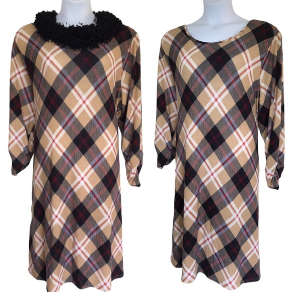 Robert Louis Dresses & Skirts - Robert Louis Plaid Sweater Dress & Infinity Scarf Set Beige Black Size 3X